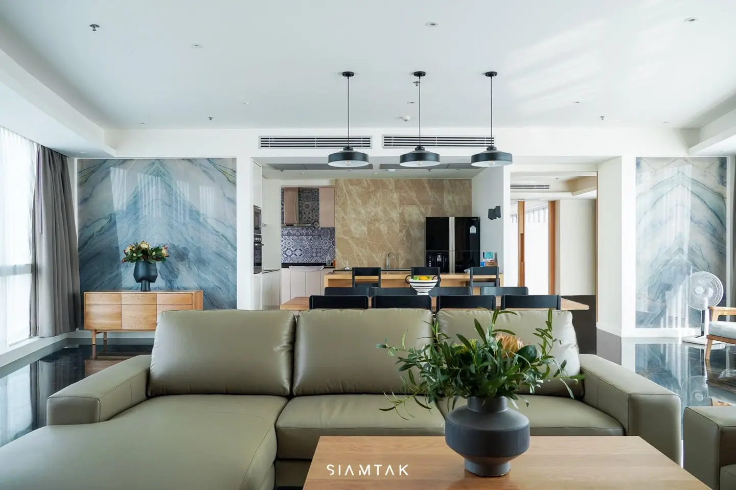 Imperial Blue and New Emperador brown marbles in contemporary style homes