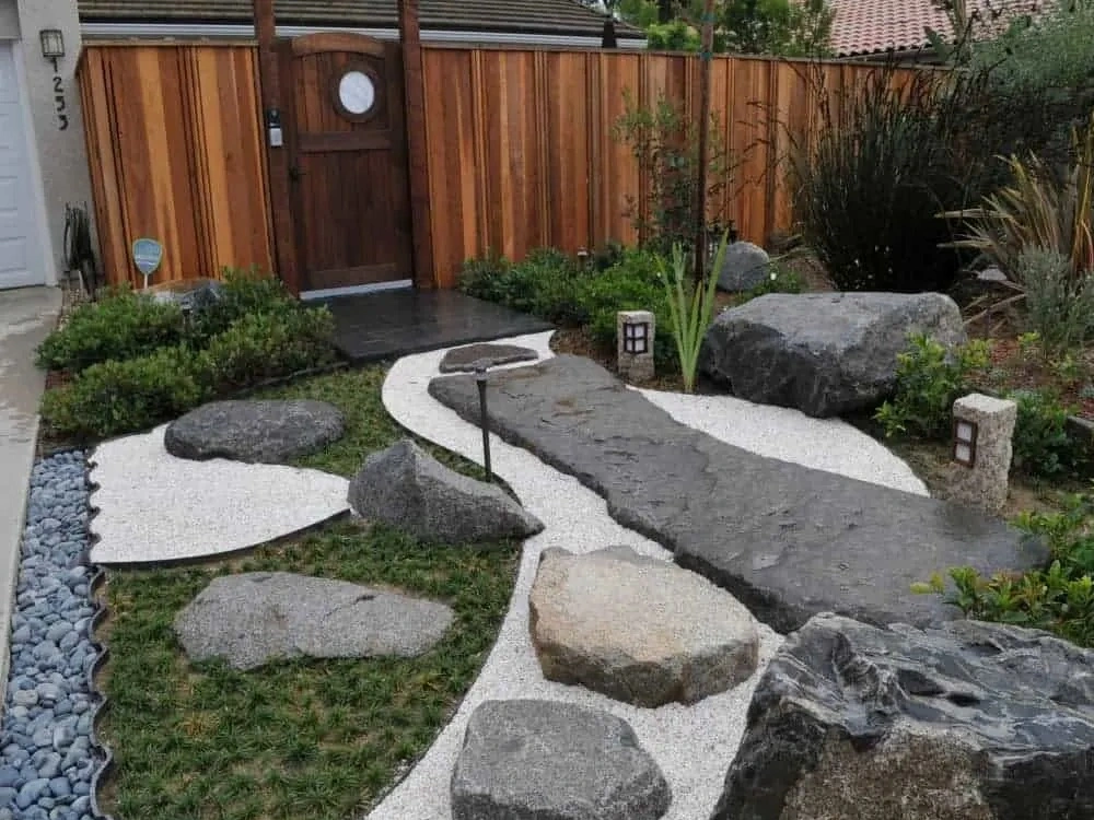 สวนหินสไตล์ญี่ปุ่น Photo By Modern Zen Garden