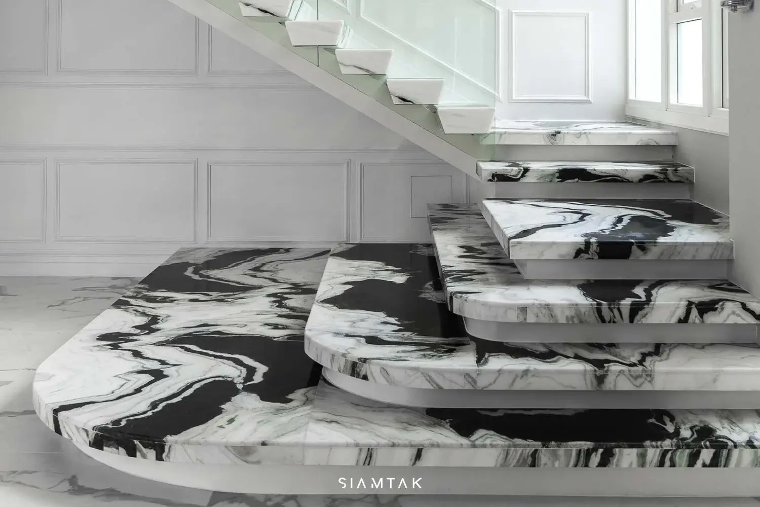Panda White marble staircase for Khun Put and Khun Jui. Installation project